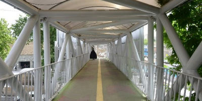 درخواست تکمیل پل عابر پیاده متروی گرمدره به کرج 