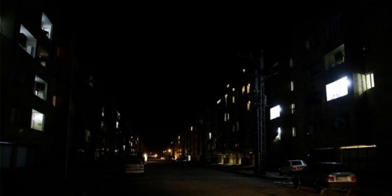 تاریکی معابر شهر بهارستان بوشهر را رفع کنید