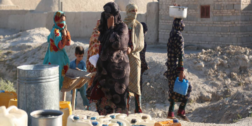 مشکل آب سیستان‌ و بلوچستان را حل کنید