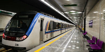 خدمات‌رسانی مترو تا ساعت 23 ادامه یابد 