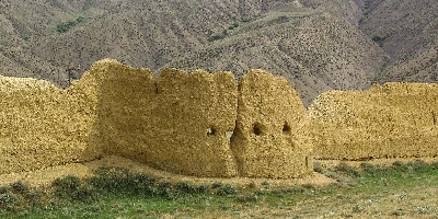 تسریع در بازسازی قلعه خشتی گیلوان