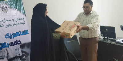 توزیع بسته‌های لوازم‌التحریر به دانش‌آموزان کم‌بضاعت سمیرم 